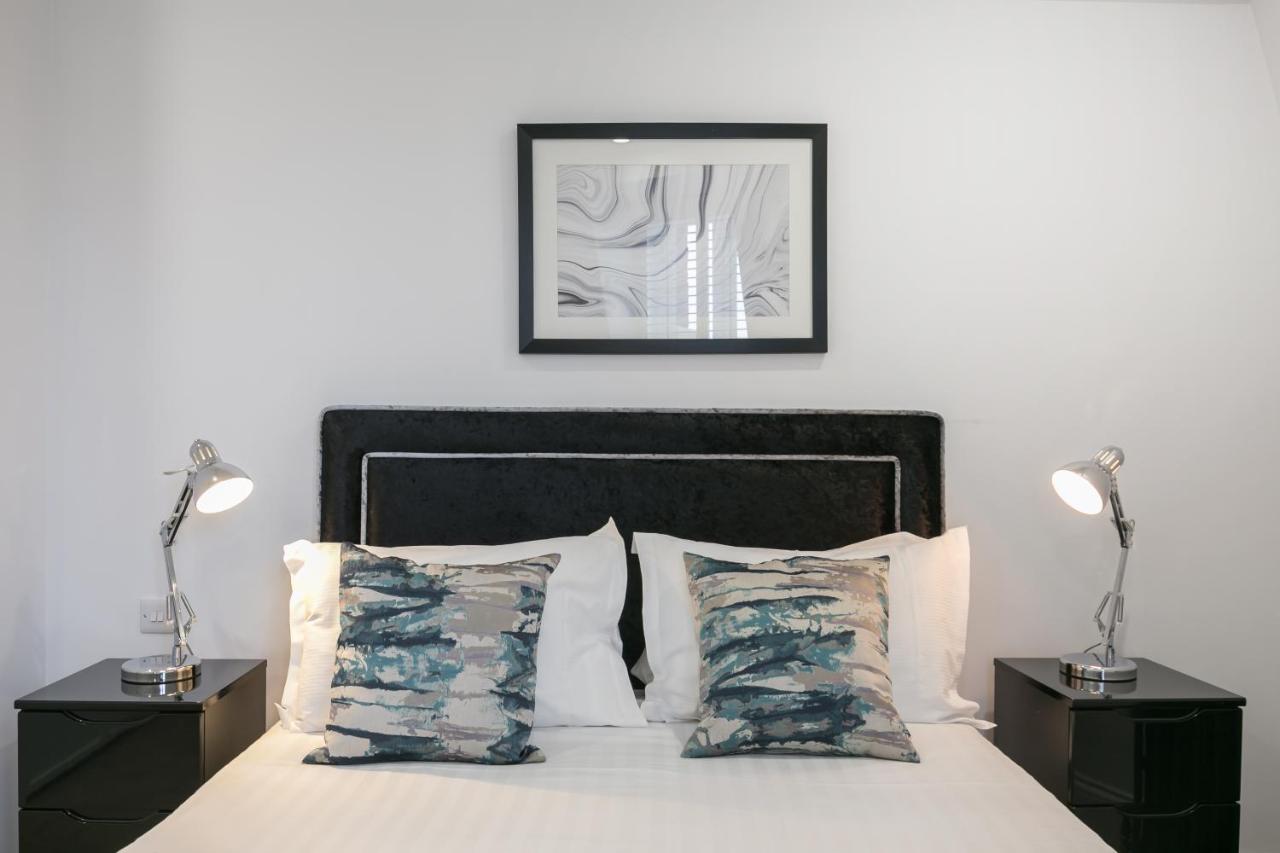 Urban Chic - Shaftesbury Appartement Londen Buitenkant foto