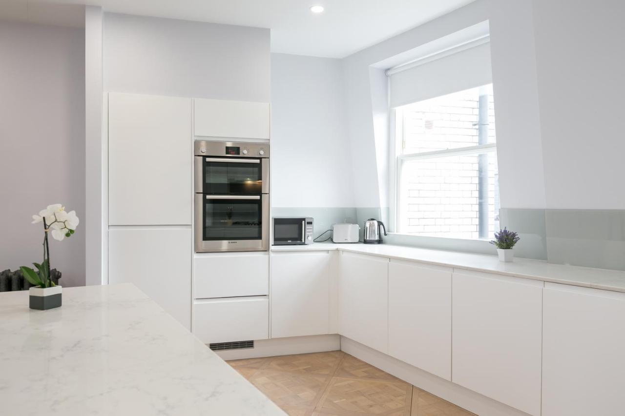Urban Chic - Shaftesbury Appartement Londen Buitenkant foto