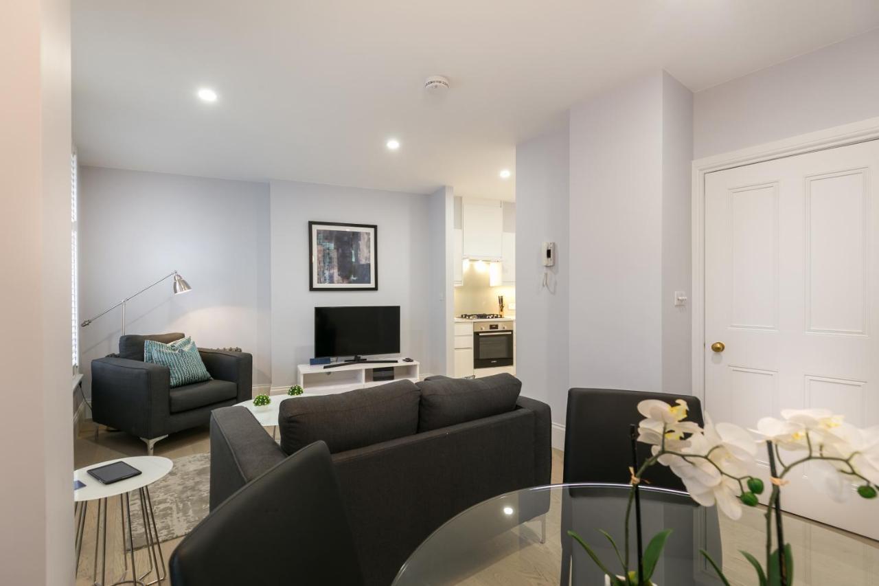 Urban Chic - Shaftesbury Appartement Londen Buitenkant foto