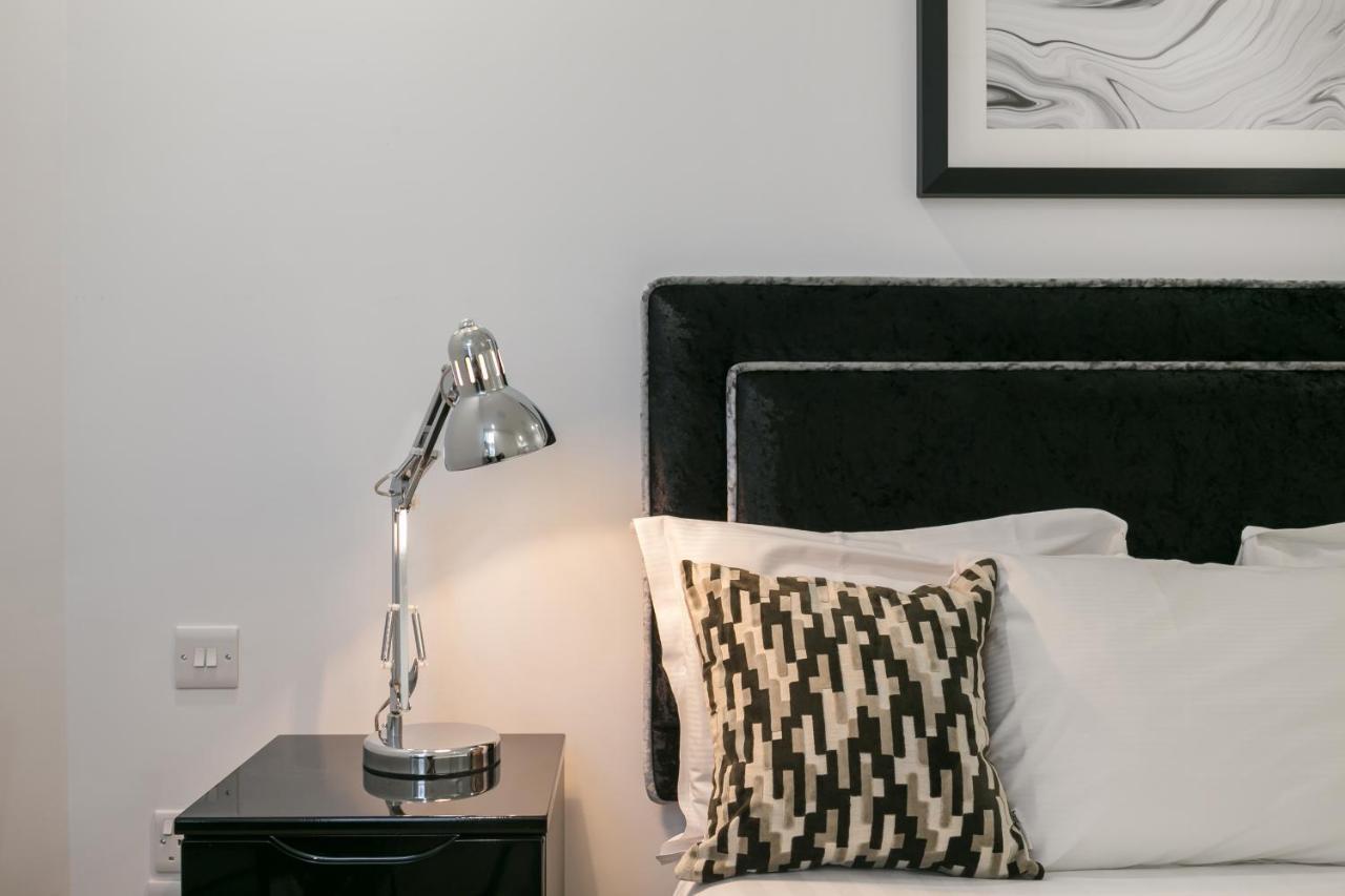 Urban Chic - Shaftesbury Appartement Londen Buitenkant foto